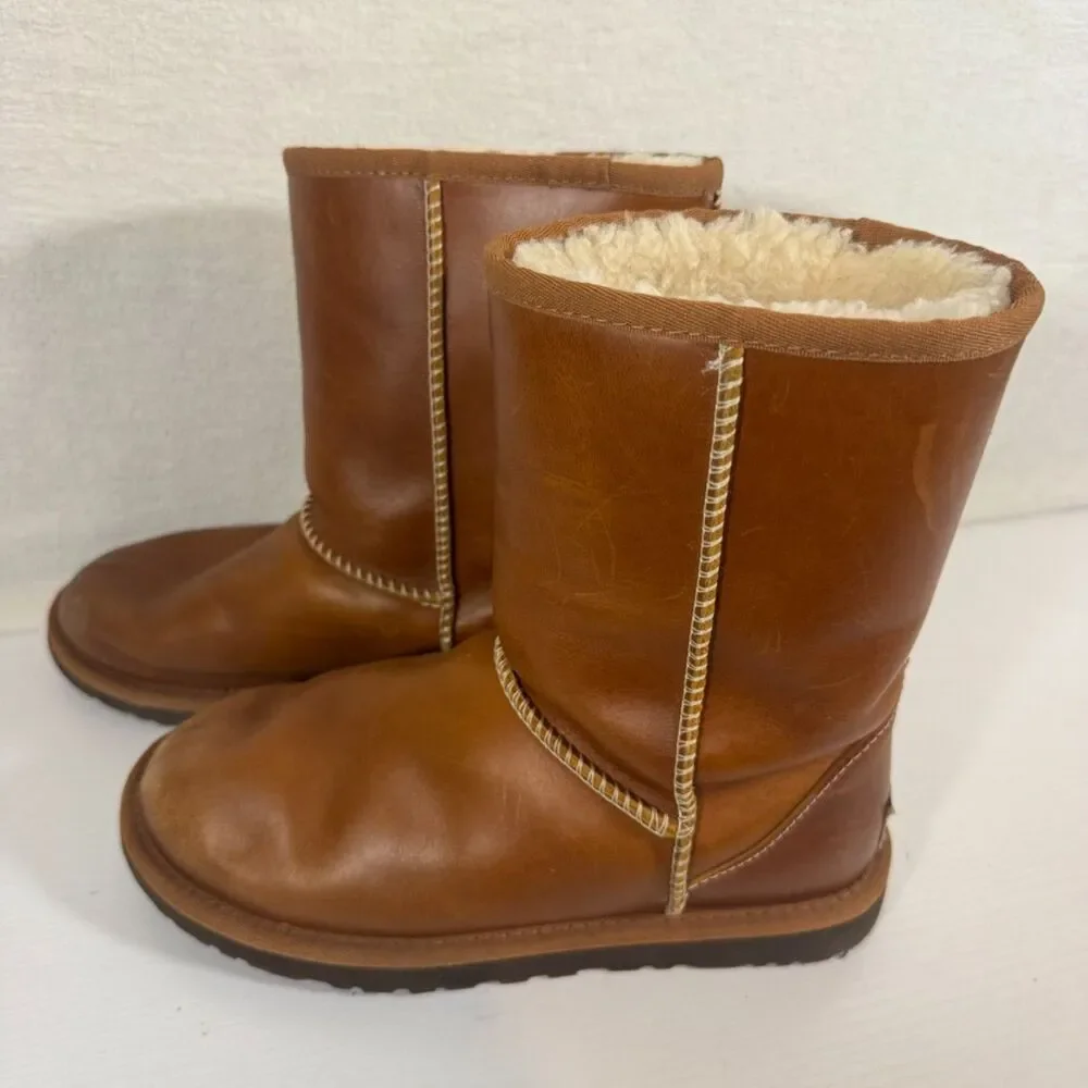 UGG Australia Classic Short Leather Boots Size 6 Chestnut Mid Calf Shearling